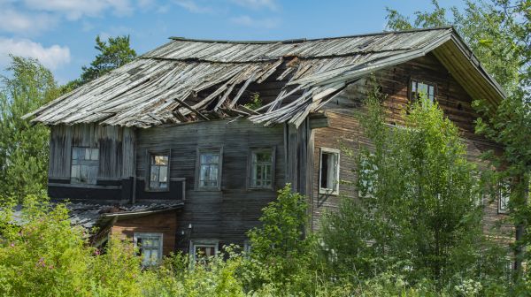 Cottage Demolition in Merrillville